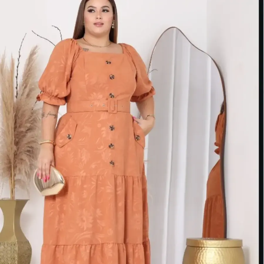 Vestido terracota com cinto e botões